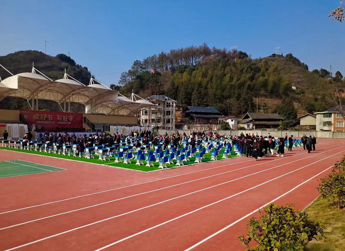 山南地区硅PU塑胶跑道材料 - 厂家
